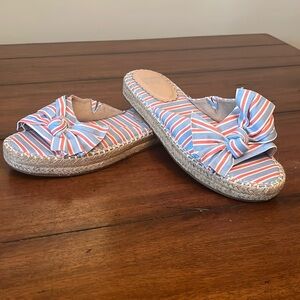 Crown and Ivy Keisha Flatform Bow Slide Sandals - Size 8